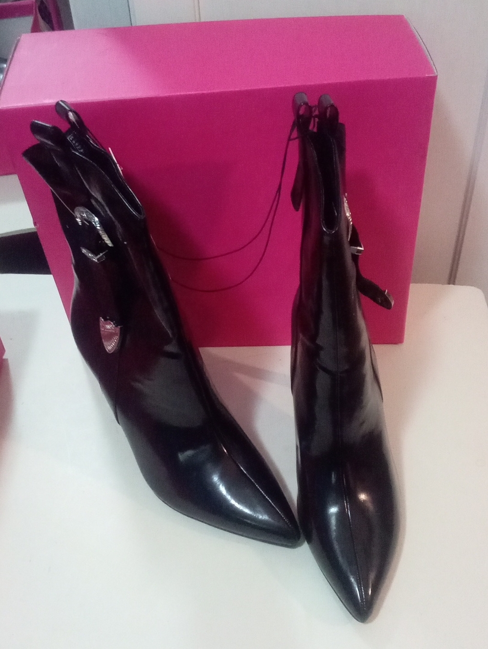 Rampage Black Pointed-Toe Ankle Boots  NWT $99 Buttery Soft